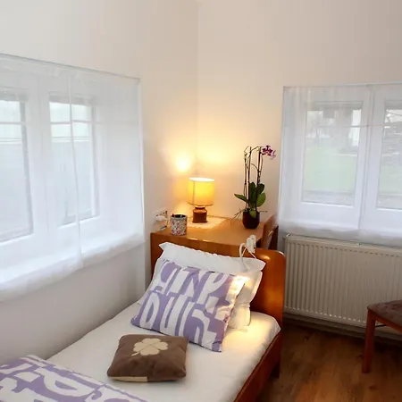 Kmecka Hisa Rodica *