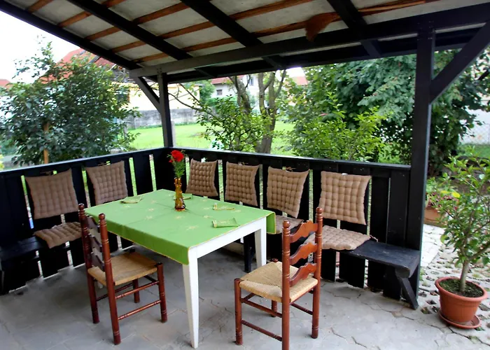 Kmecka Hisa Rodica Domžale